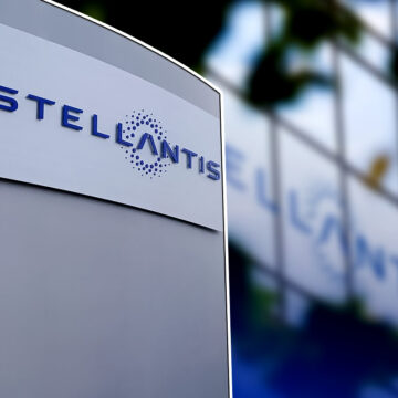 Stellantis Q3 Revenue Falls 27% Amid Inventory and Pricing Challenges